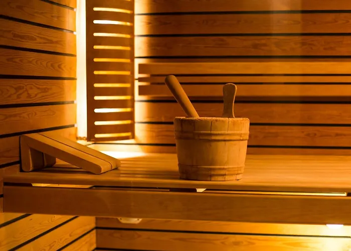 卡斯塔尼奥拉大酒店 酒店