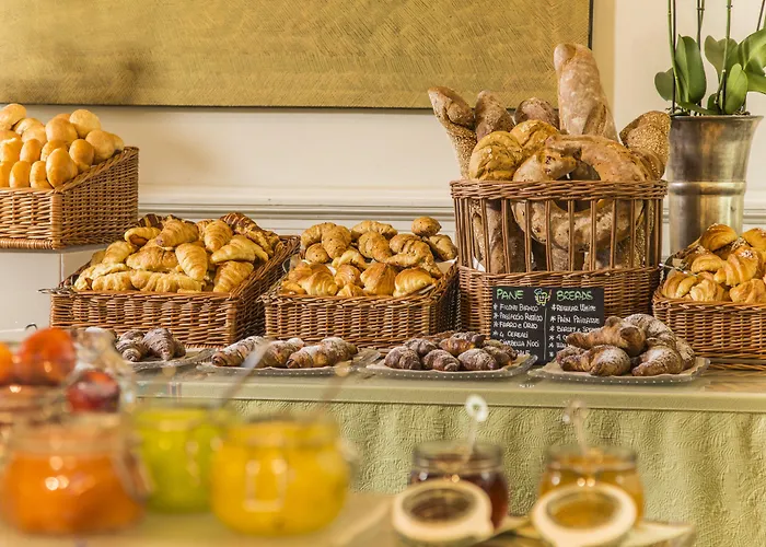 卡斯塔尼奥拉大酒店 酒店